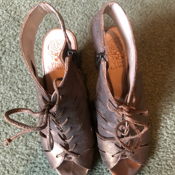 Vince Camuto - Picture 2 of 6